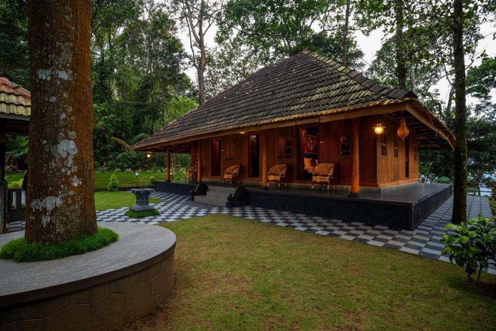 Villa Traditional Kerala